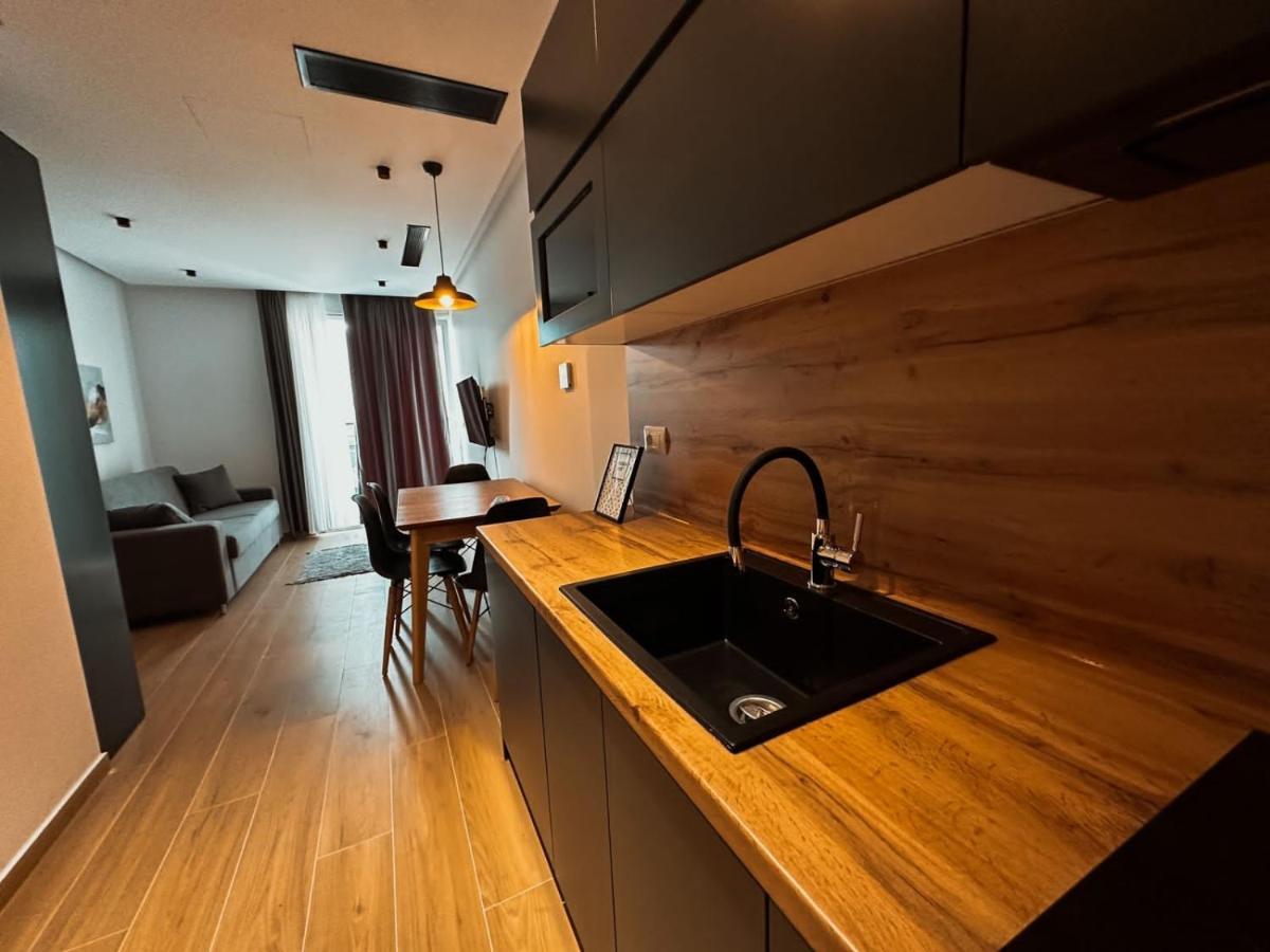 Aral Sea View Apartments & Suites Shëngjin Exterior foto